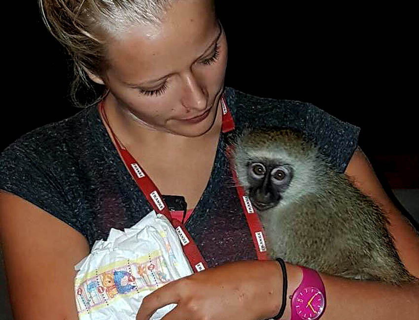 Girl with Diapers for Vervet